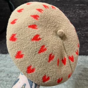 Anthropologie beret with hearts